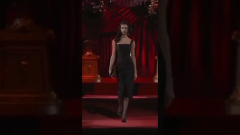 Zhenyakatava in Dolce & Gabbana Fall/Winter 2019 FashionShow Catwalk