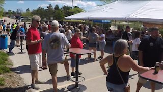 Local unions hold barbecue to celebrate Labor Day holiday