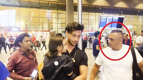 Misbehave Of Aayush Sharma's Bodyguard With Fans During Selfie With Aayush Sharma At Airport 📸✈️