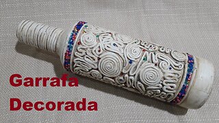 RECICLANDO GARRAFAS DE VIDRO - GARRAFA DECORADA COM MASSA DE BISCUIT E MIÇANGAS @lucibuzo