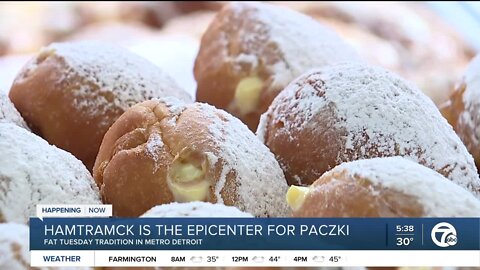 'Paczki Day everyone is Polish.' Metro Detroiters wait in long lines for Paczki