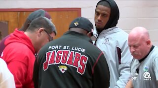 Port St. Lucie High school host wrestling districts