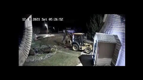 Raw content: Videos shows chaotic minutes before Vineland police fatally shoot backhoe driver