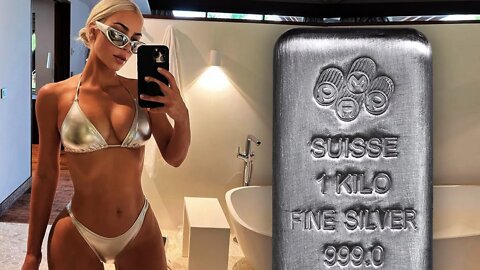 Kim Kardashian's SILVER Bikini With PLATINUM Hair Is GOLDEN!