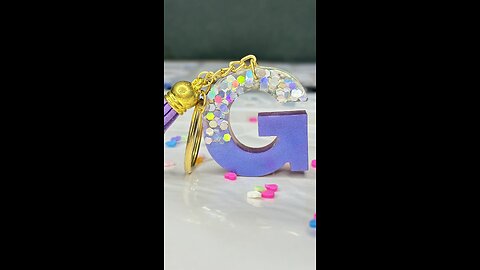 Alphabet Resin Keychain Ideas | Resin Art Alphabet Keychain Shorts | Resin Keychain