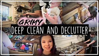 Clean Kitchen for 2021//Kitchen Deep Clean and Declutter//Clean With Me