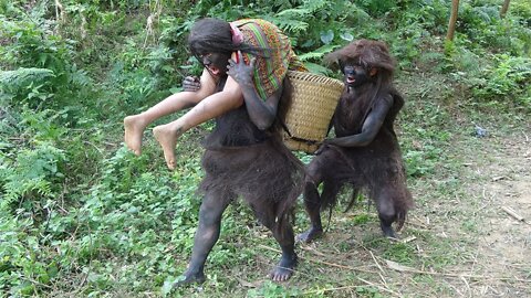 Primitive Life - Ethnic girl catching catfish meets with Forest people