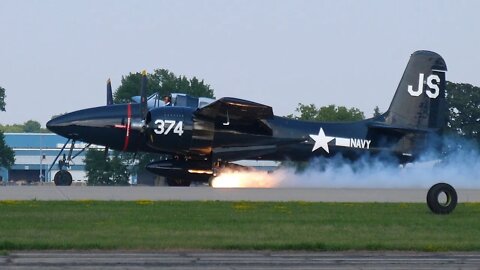 F7F Tigercat Demo and Wheel Failure on Landing at Oshkosh Airshow