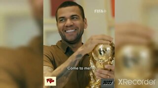 Daniel Alves faz propaganda insana para FiFA e pra Copa do mundo de 2022