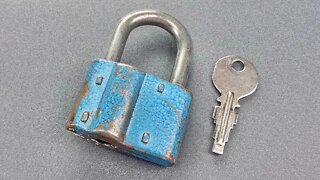 [1223] Vintage Ukrainian Pagoda-Key Padlock Picked