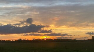 BEAUTIFUL Multi-Cloud Layer Sunset in Mendon, MI