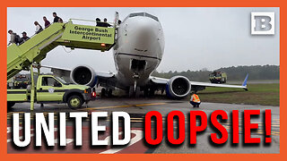 Another United Oopsie! Plane Veers Off Tarmac and Onto Grass During Landing