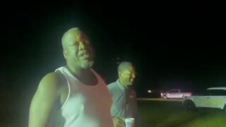Based african american says he will vote DeSantis triggering reporter