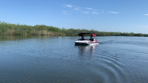 1987 Adventure Boat Hole Shot