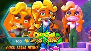 Coco Bandicoot Clássica vs Coco Falsa Nitro | Crash On The Run