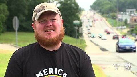 Liberty man is urging one thousand people to line Northeast Antioch Road Wednesday to honor fallen officer