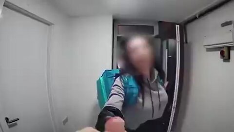 Woman caught her Boyfriend Cheating while doing DoorDash