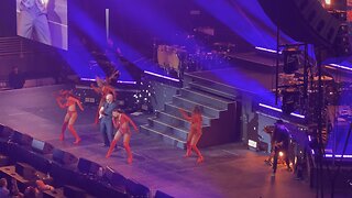 Pitbull - Can’t Stop Us Now Tour - On The Floor #Pitbull #OnTheFloor #CantStopUsNowTour #4K #HDR