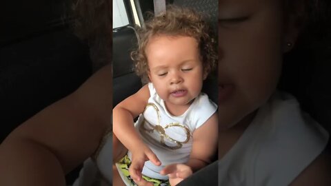 MEMEL INVENTANDO HISTORIA MAMAE BATEU BUMBUM - MUITO ENGRACADINHA E LINDA ALTOS PASSEIOS COM O TITIO