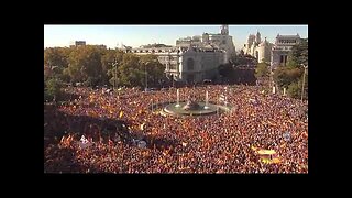 🇪🇦 Madrid:Massenprotest gegen den sozialistischen Premierminister Sánchez in Spanien.🙈