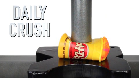 Crushing a Can of Play-Doh with a hydraulic press