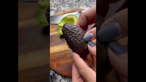 Keto Queen Reveals Astonishing Tips To Cook AVOCADO EGG in the air fryer #Shorts