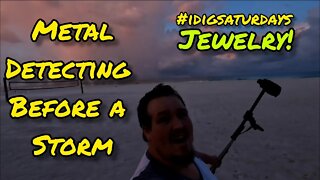 Treasure Hunt Before a Storm • Where's the Gold?! • Metal Detecting Beach • Silver Jewelry!