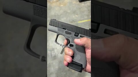 The Worst Trigger Ever??? Beretta APX A1 Carry In A Minute