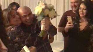 Le lancer de bouquet, un moment délicat lors d'un mariage