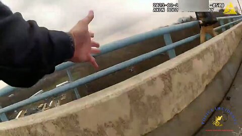 Cop saves man from jumping off bridge