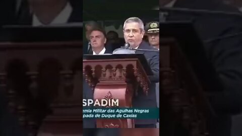 Gen. Braga Neto dá o brado em Agulhas Negras