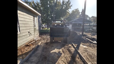 Skidsteer concrete cement mixer