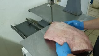 SOUTH AFRICA - Cape Town - Making Biltong (video) (eSy)