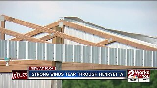 Strong winds tear through Henryetta