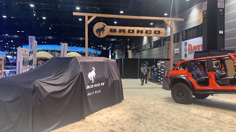 2023 Ford Bronco Unveil and Alan Manning Final Edition Ford GT at 2022 Chicago Auto Show