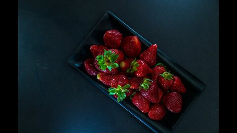 Growing Organic Ozark Strawberries, So Easy a Child Does It! #StrawberryRoots #GrowingStrawberries #Gardening