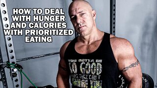 Prioritized Eating to Control Your Hunger & Calories | Fitness Professionals DO NOT Have Your Life