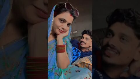 badam khane se kya hota hai #meenurajasthanki #trendingshorts #bollywoodsongs #comedyvideo