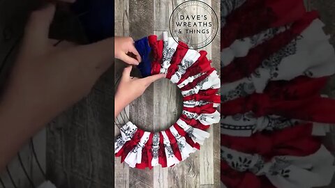 USA Patriotic Bandana Wreath - Shorts - Dollar Tree DIY - Easy DIY - Wreath DIY