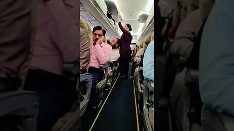 Pakistan airlines flight to Qater 287 to mach problem #subscribe #airlines #trending #viral