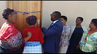 SOUTH AFRICA - Cape Town - Housing handover (video) (CNj)