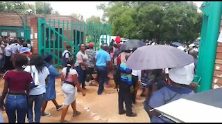 South Africa - Pretoria - Pupils still not placed in schools - Video (QwE)
