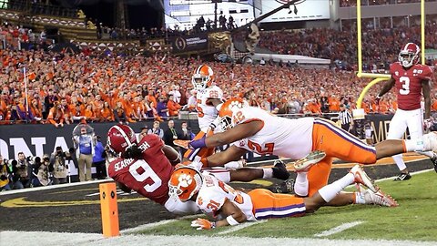 25 days until Alabama Football Kickoff 🐘🔥 Bo Scarborough 25 Yards TD against Clemson!