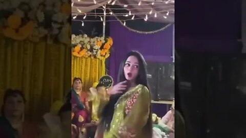 Most viral video pakistani tiktoker girl mano dance 🔥