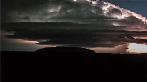 Vidéo accélérée d'un orage en Australie