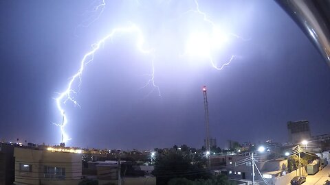 Epic electrical storm in Iraq