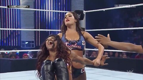 Nikki bella vs Alicia Fox