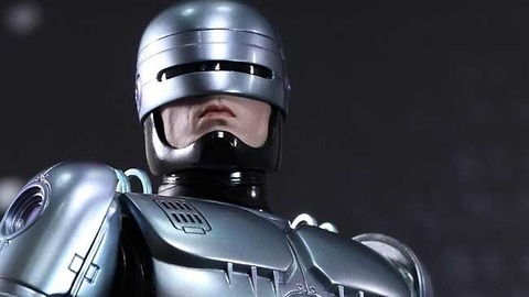 60 Gaping Plotholes You Didn't Notice in 'RoboCop'