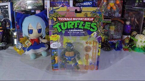 Playmates Teenage Mutant Ninja Turtles classic Leonardo with storage shell