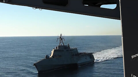 USS Carl Vinson (CVN 70) Conducts Underway Replenishment With USS Cincinnati (LCS 20)